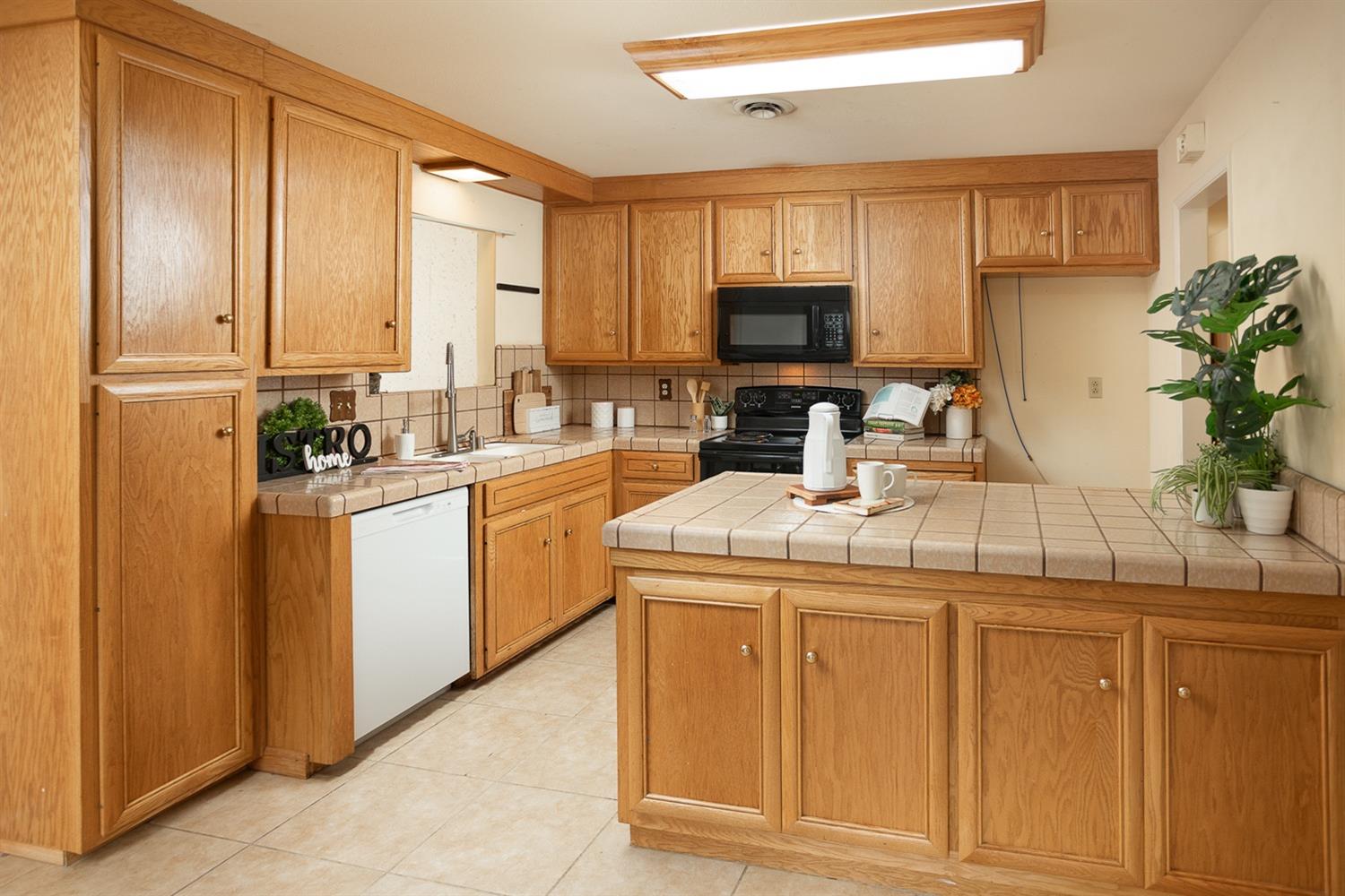 5009 Cowell Boulevard