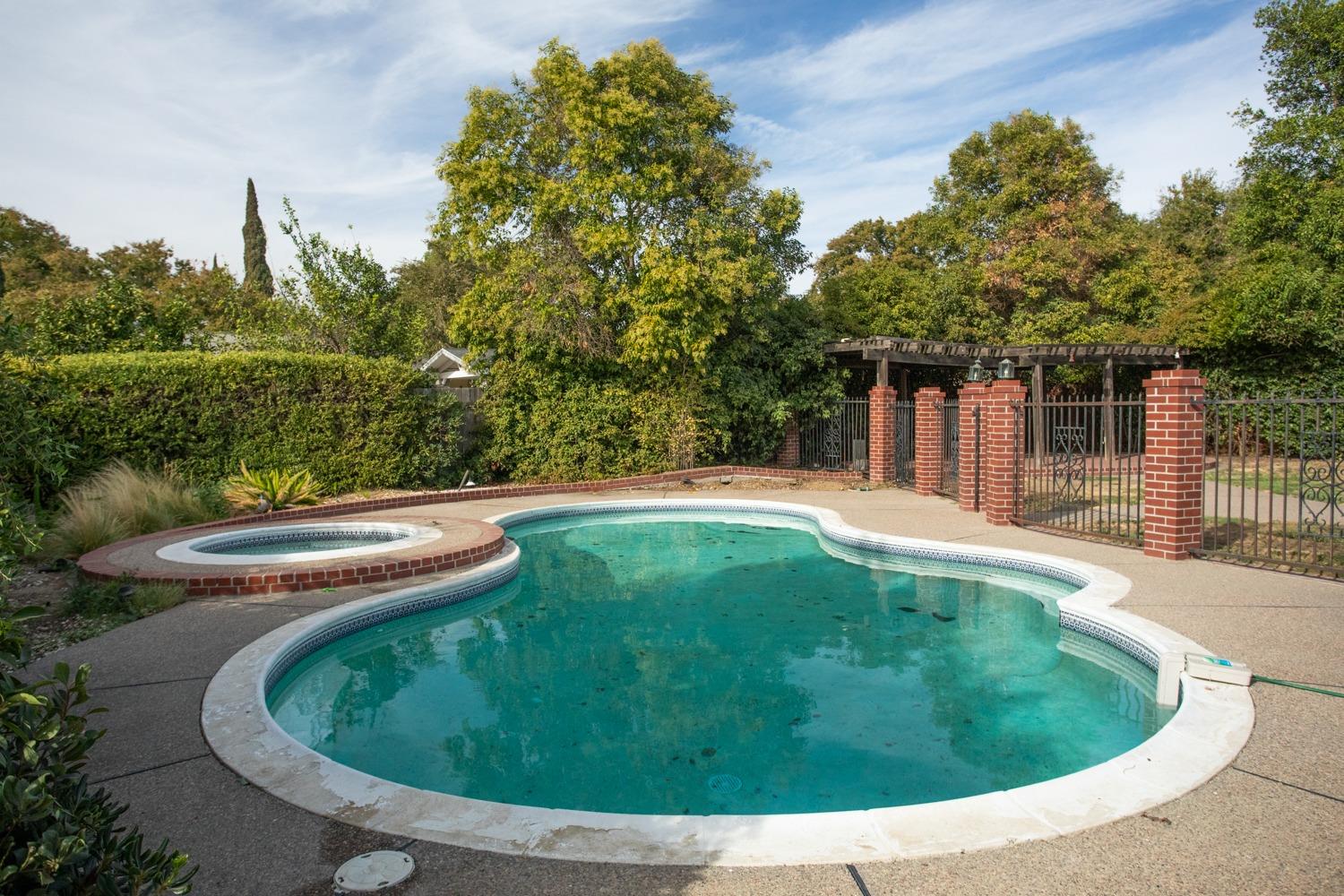 5009 Cowell Boulevard