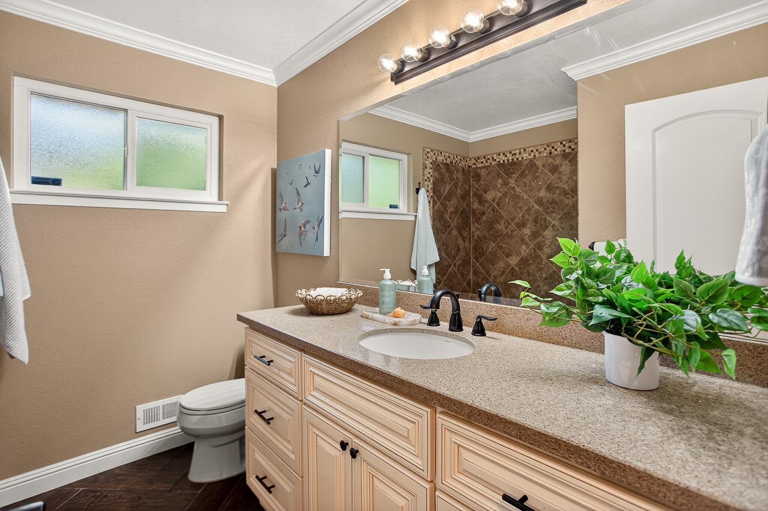 5024 Saddlewood Street