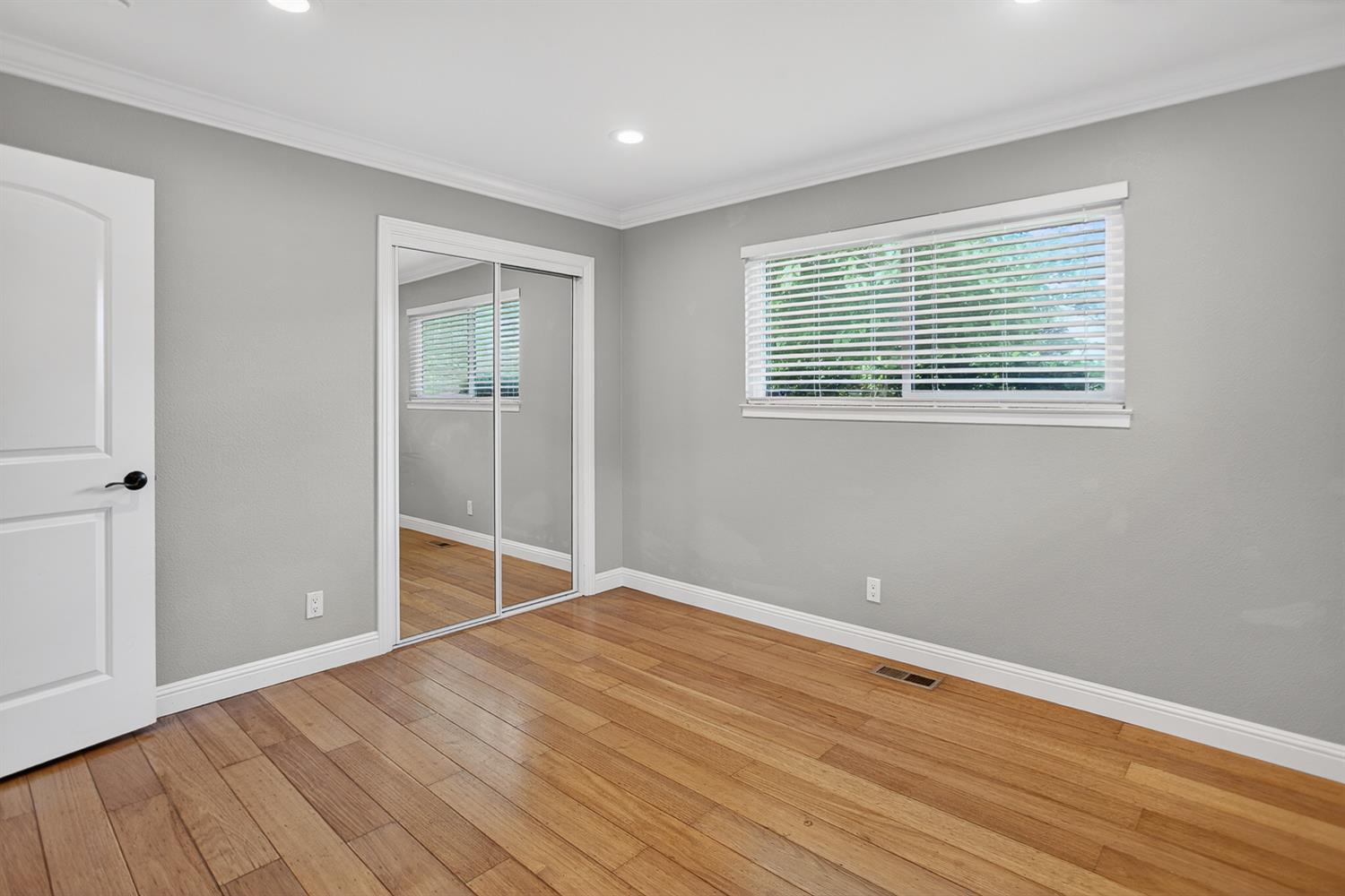 5024 Saddlewood Street