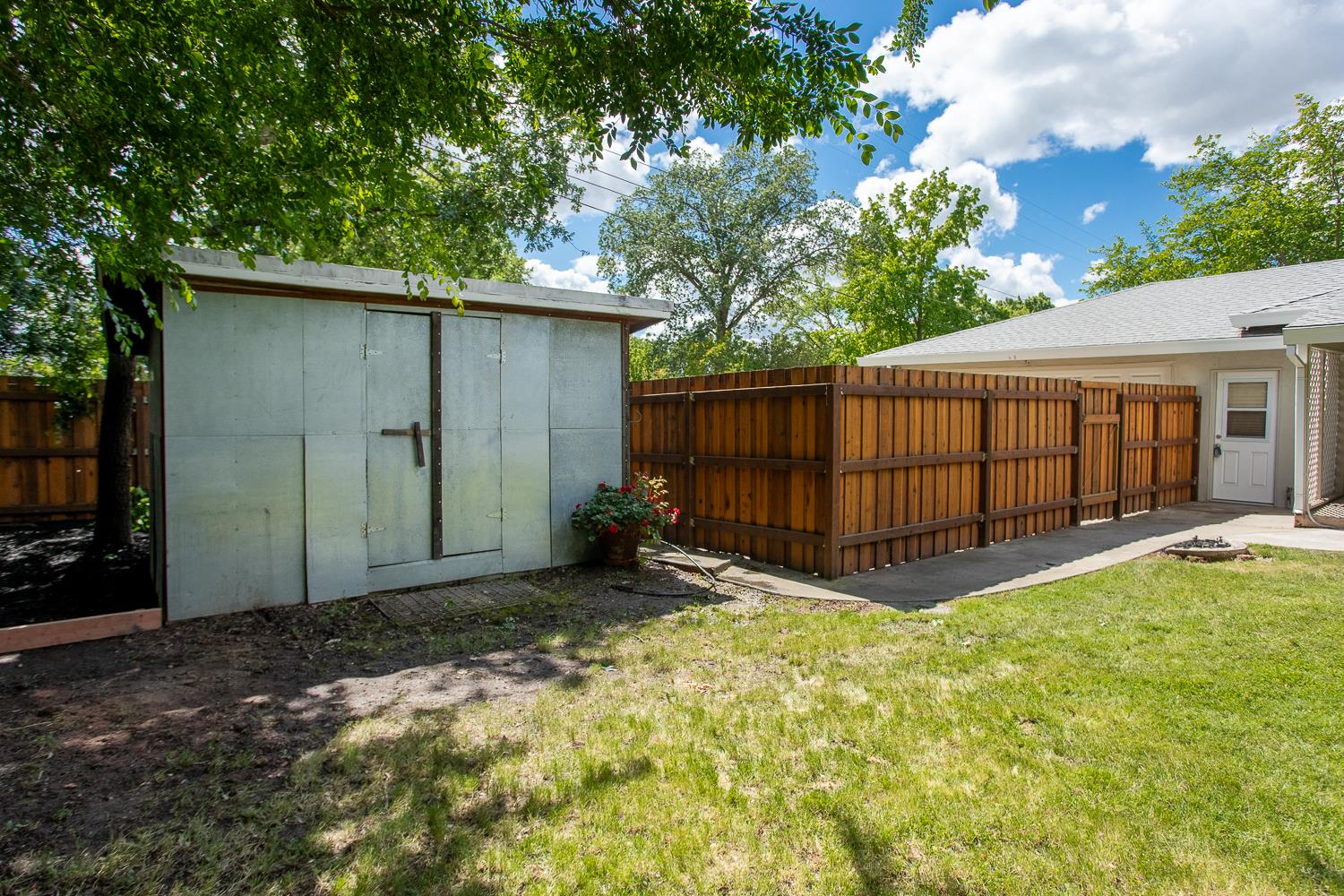 5024 Saddlewood Street