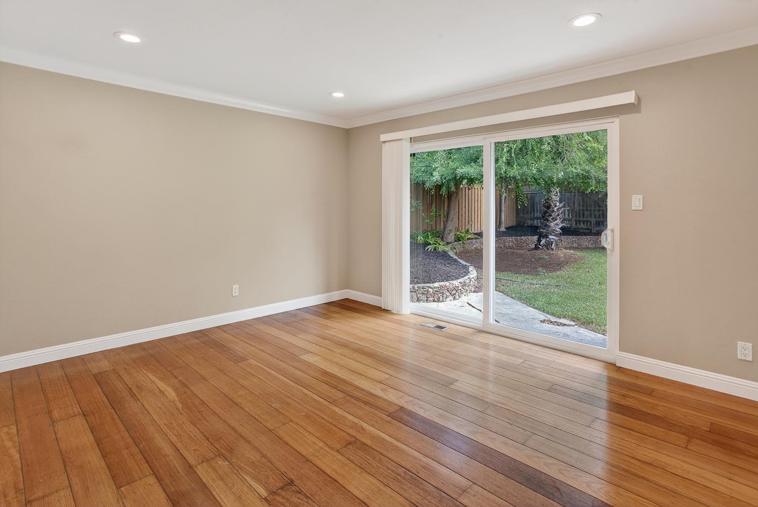 5024 Saddlewood Street