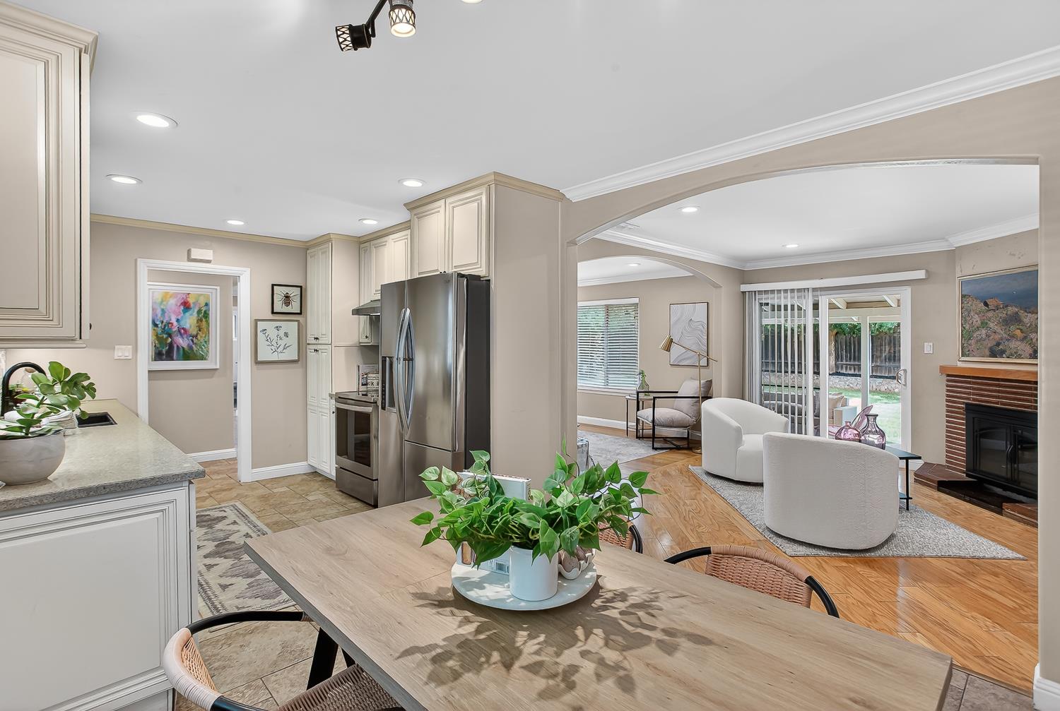 5024 Saddlewood Street