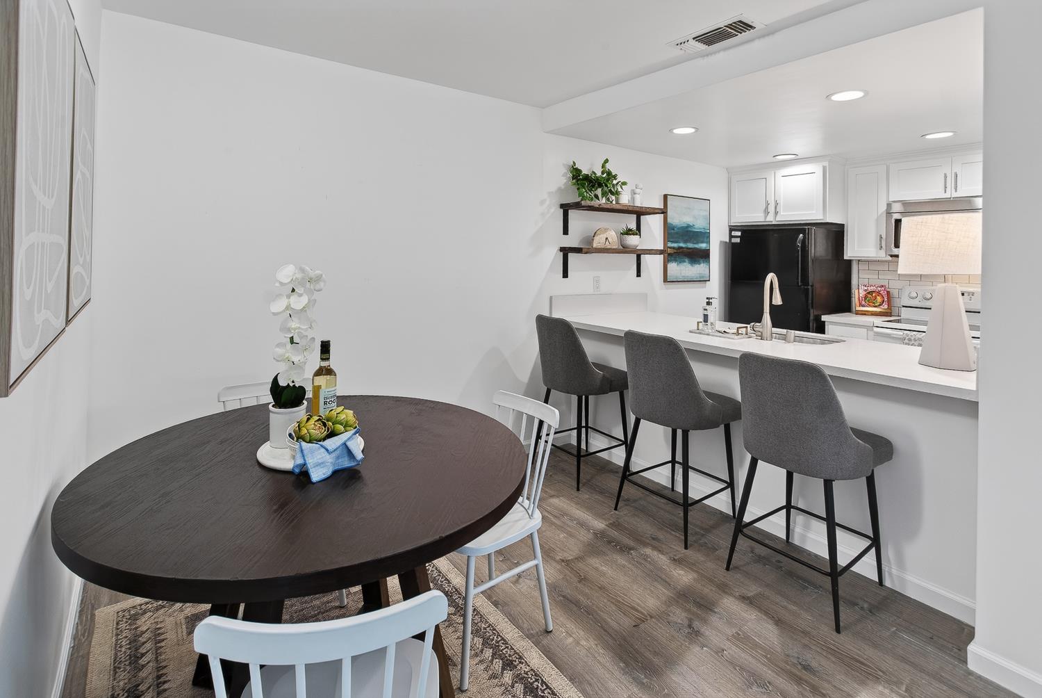 301 Roundtree Court