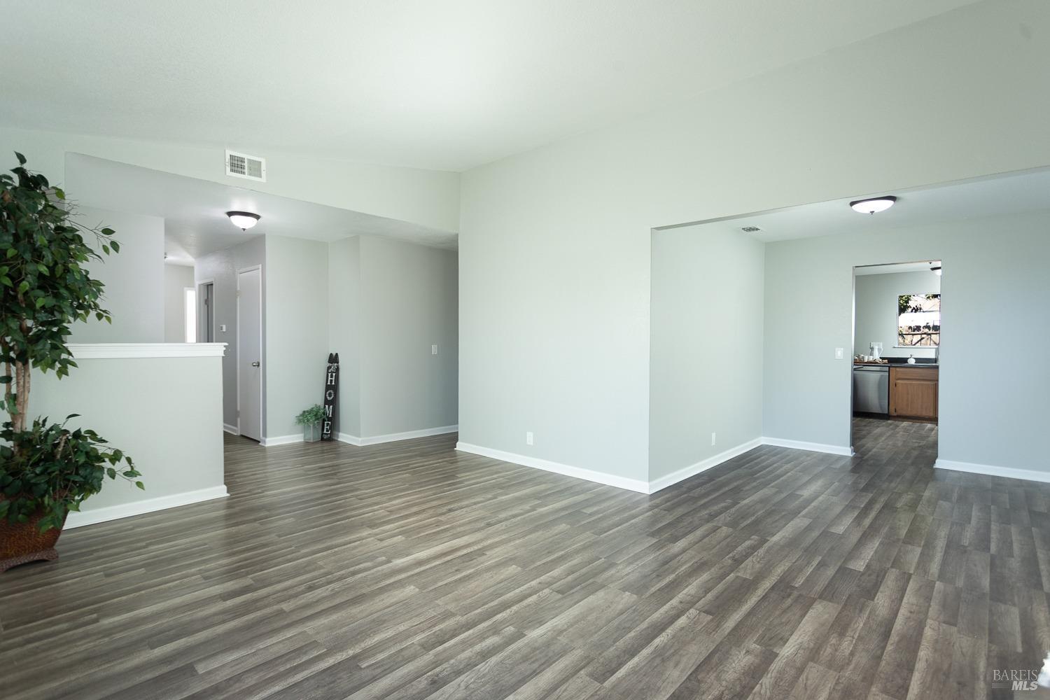 650 W H Street