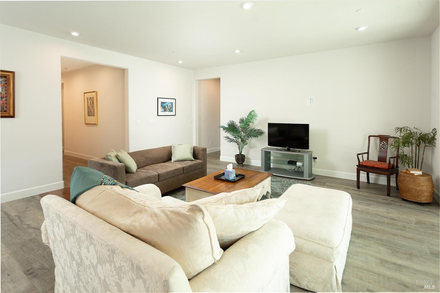 1210 Tufts Lane