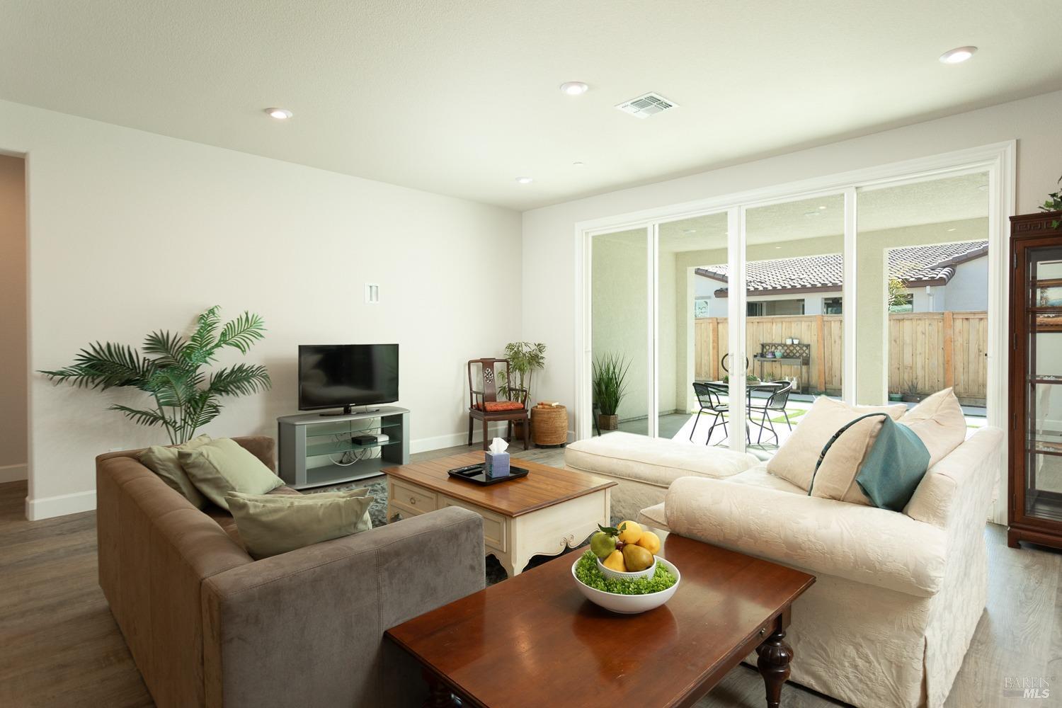 1210 Tufts Lane