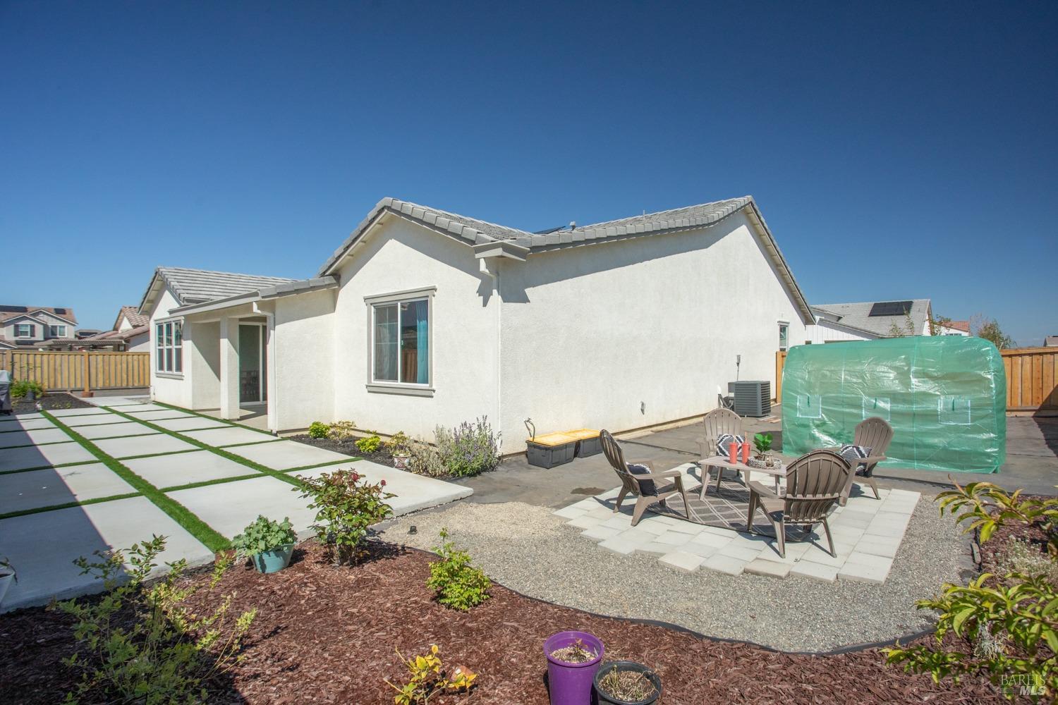 1210 Tufts Lane