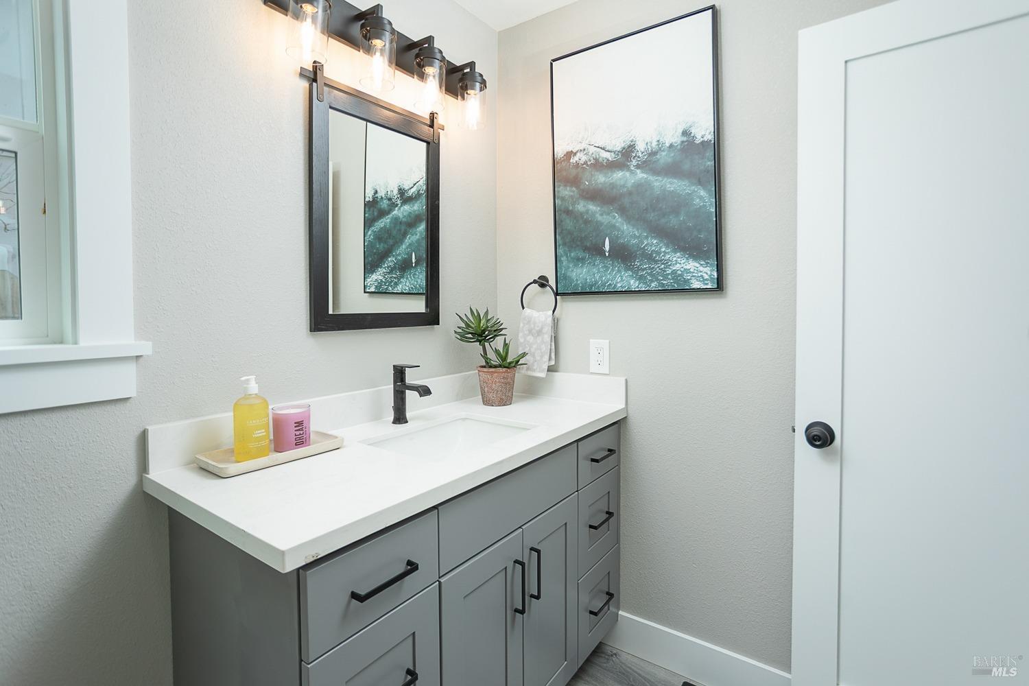 905 N Lincoln Street