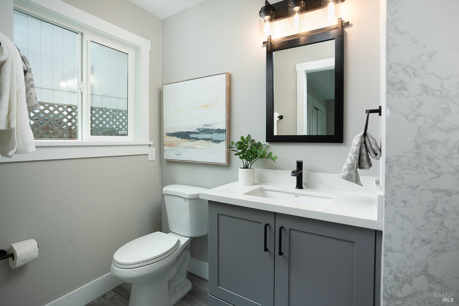 905 N Lincoln Street