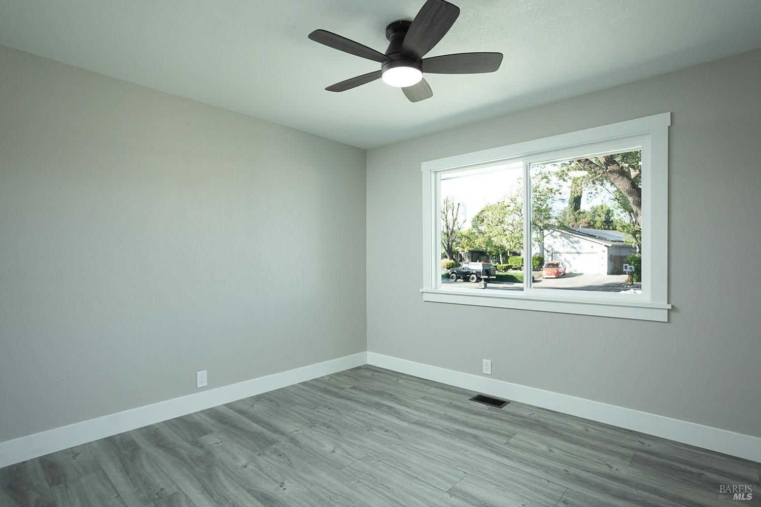 905 N Lincoln Street