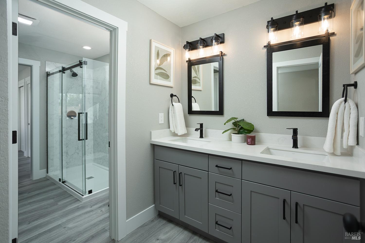 905 N Lincoln Street