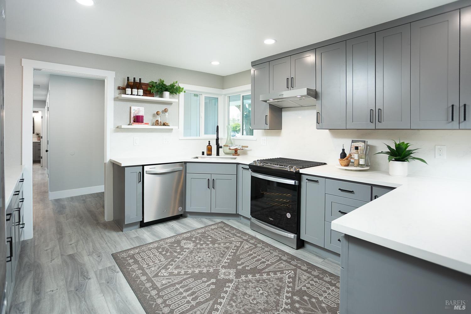 905 N Lincoln Street