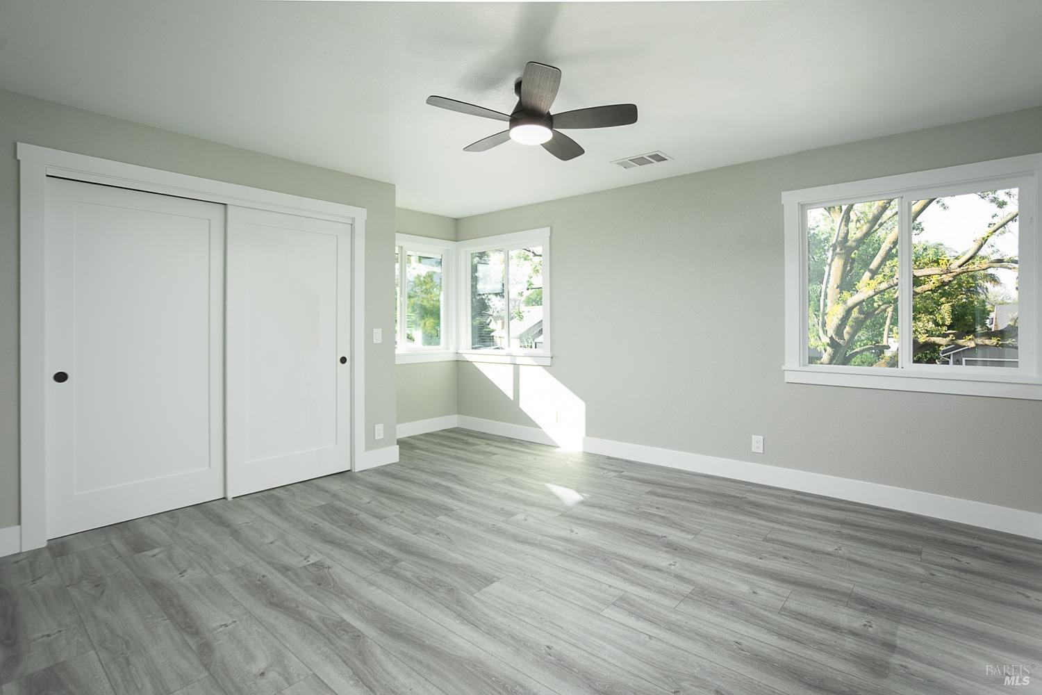 905 N Lincoln Street