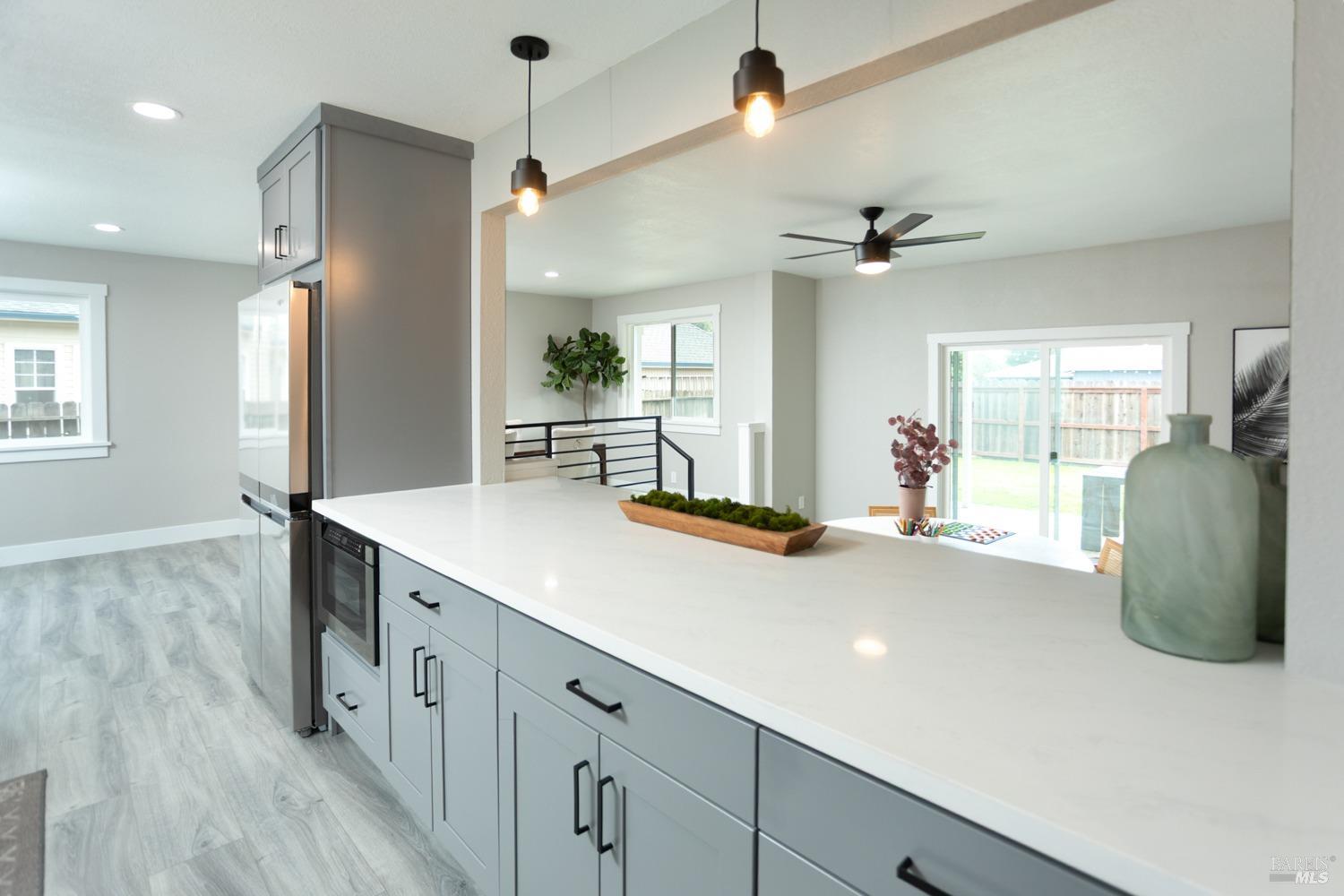 905 N Lincoln Street