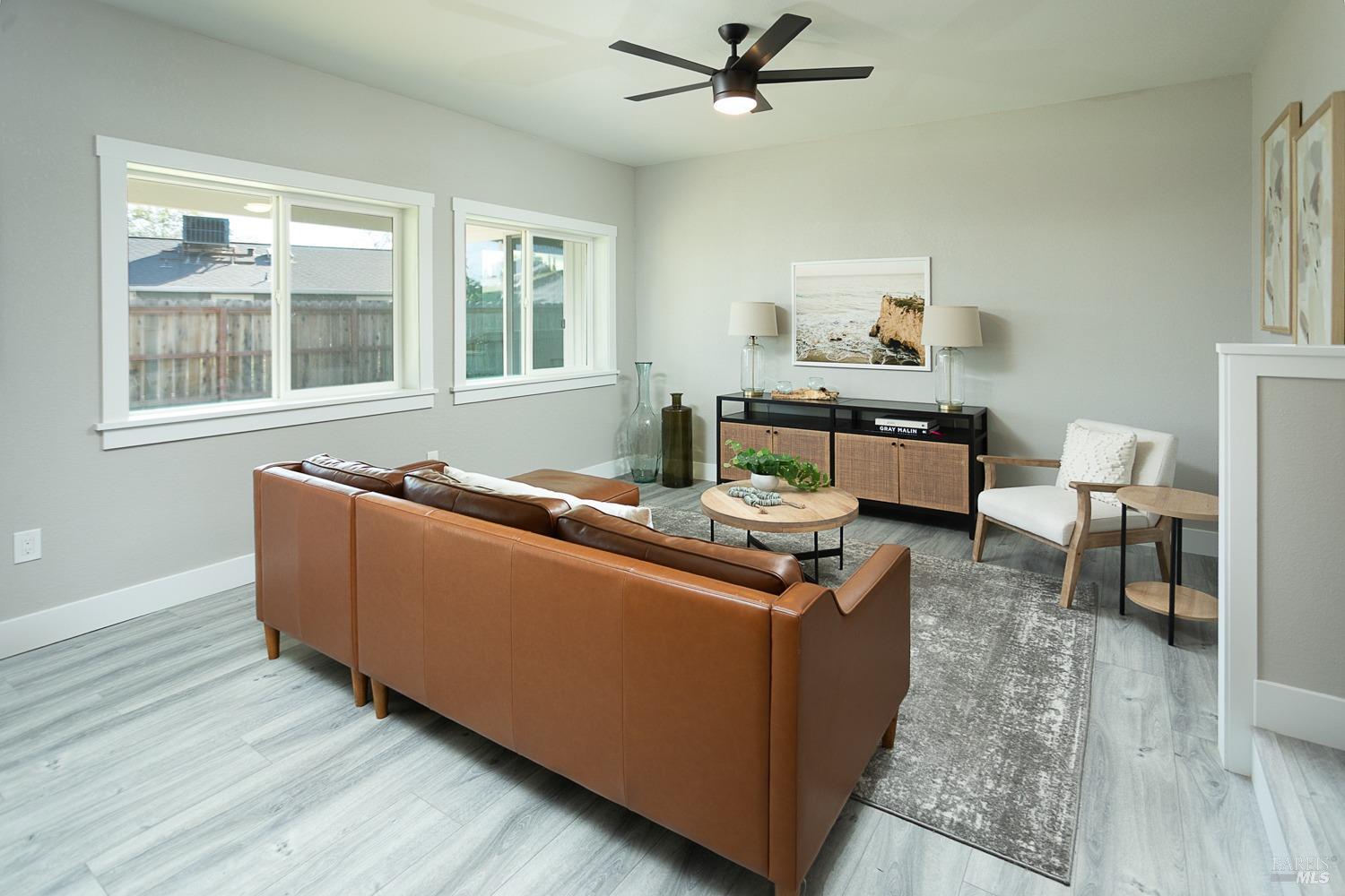 905 N Lincoln Street