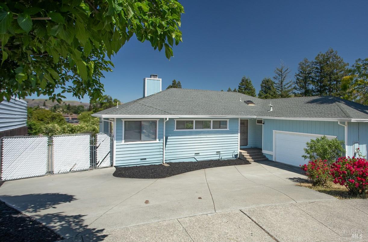682 Hillside Drive