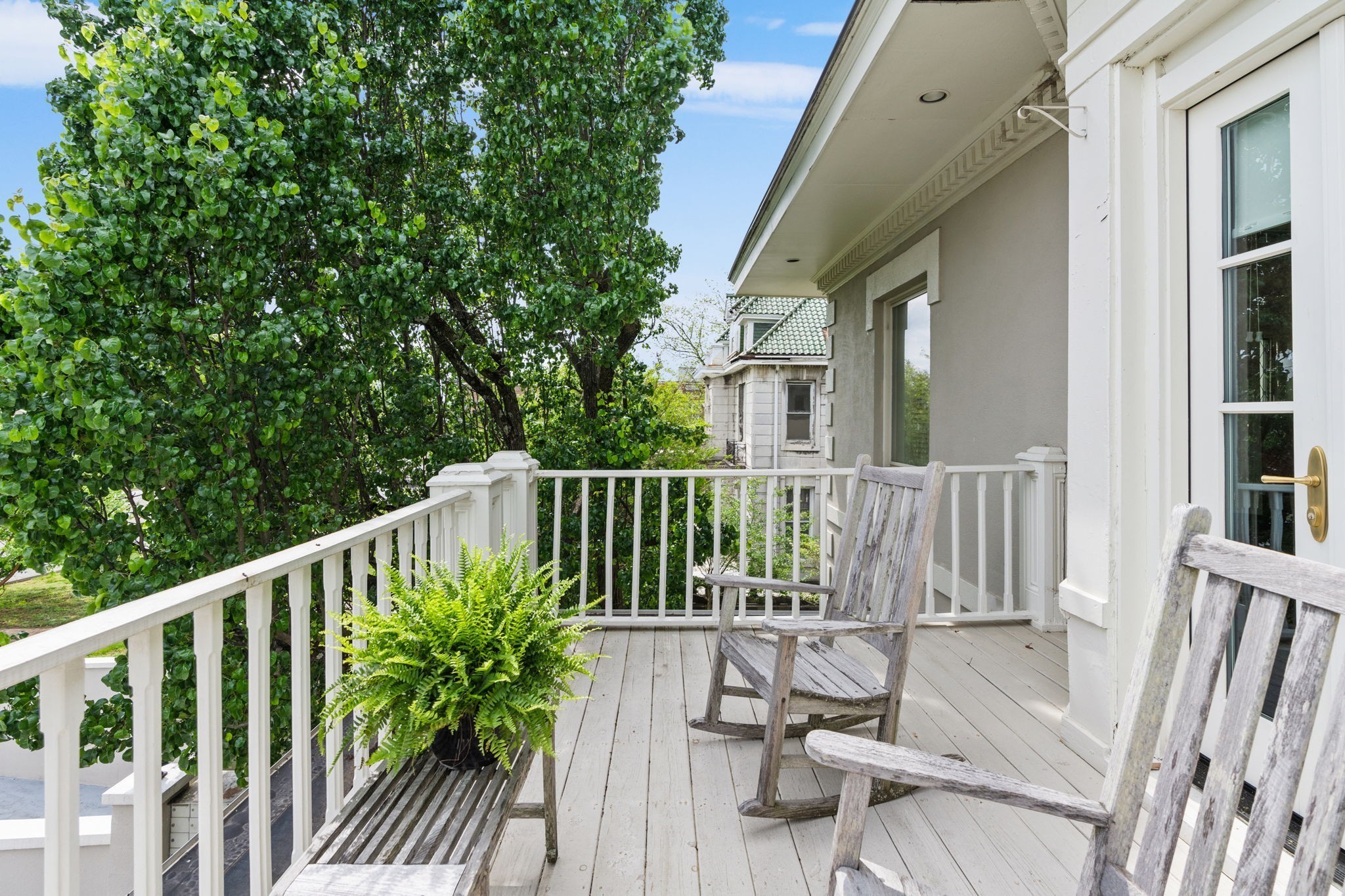 3626 West End Ave Unit: 201