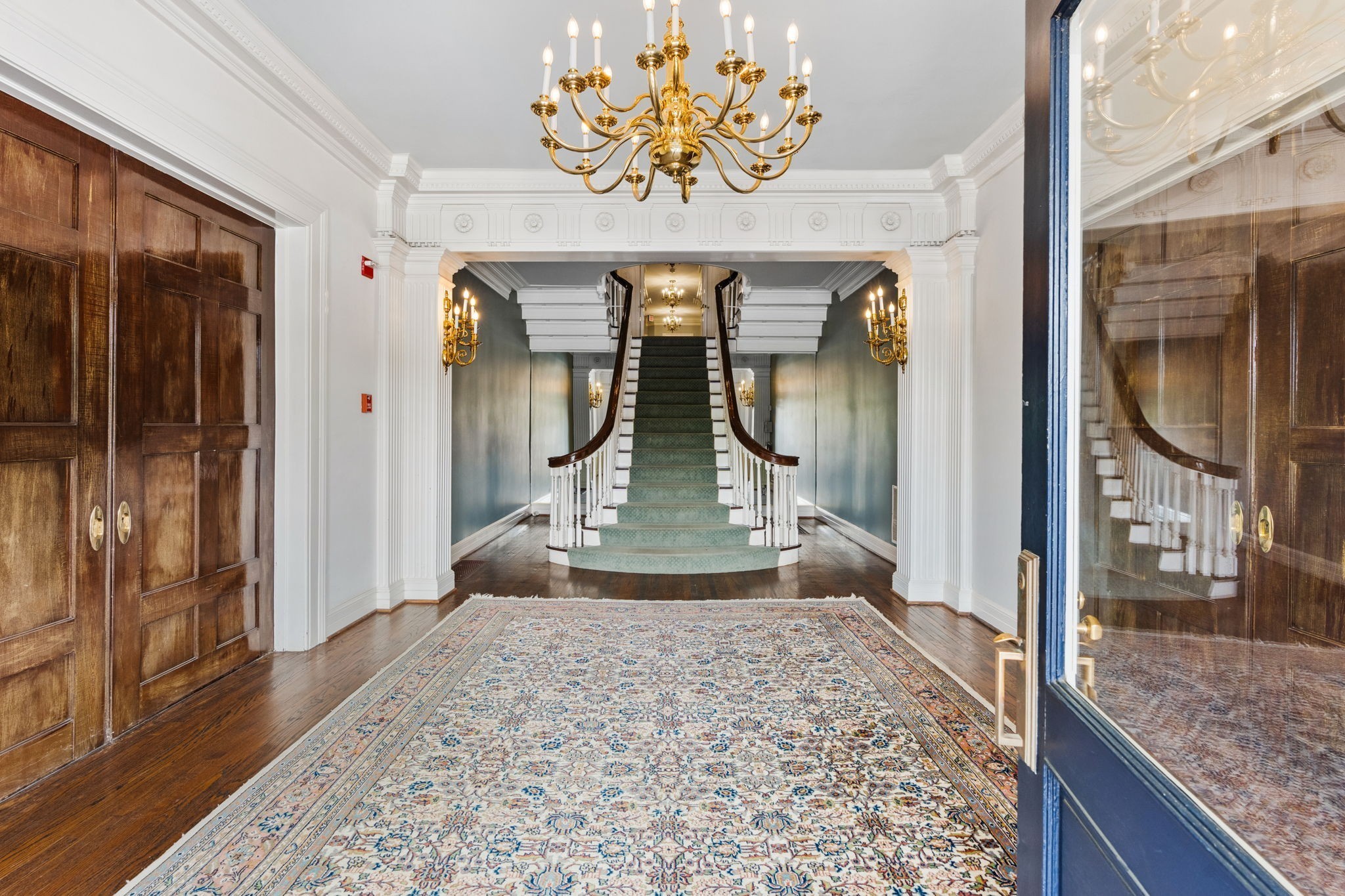 3626 West End Ave Unit: 201