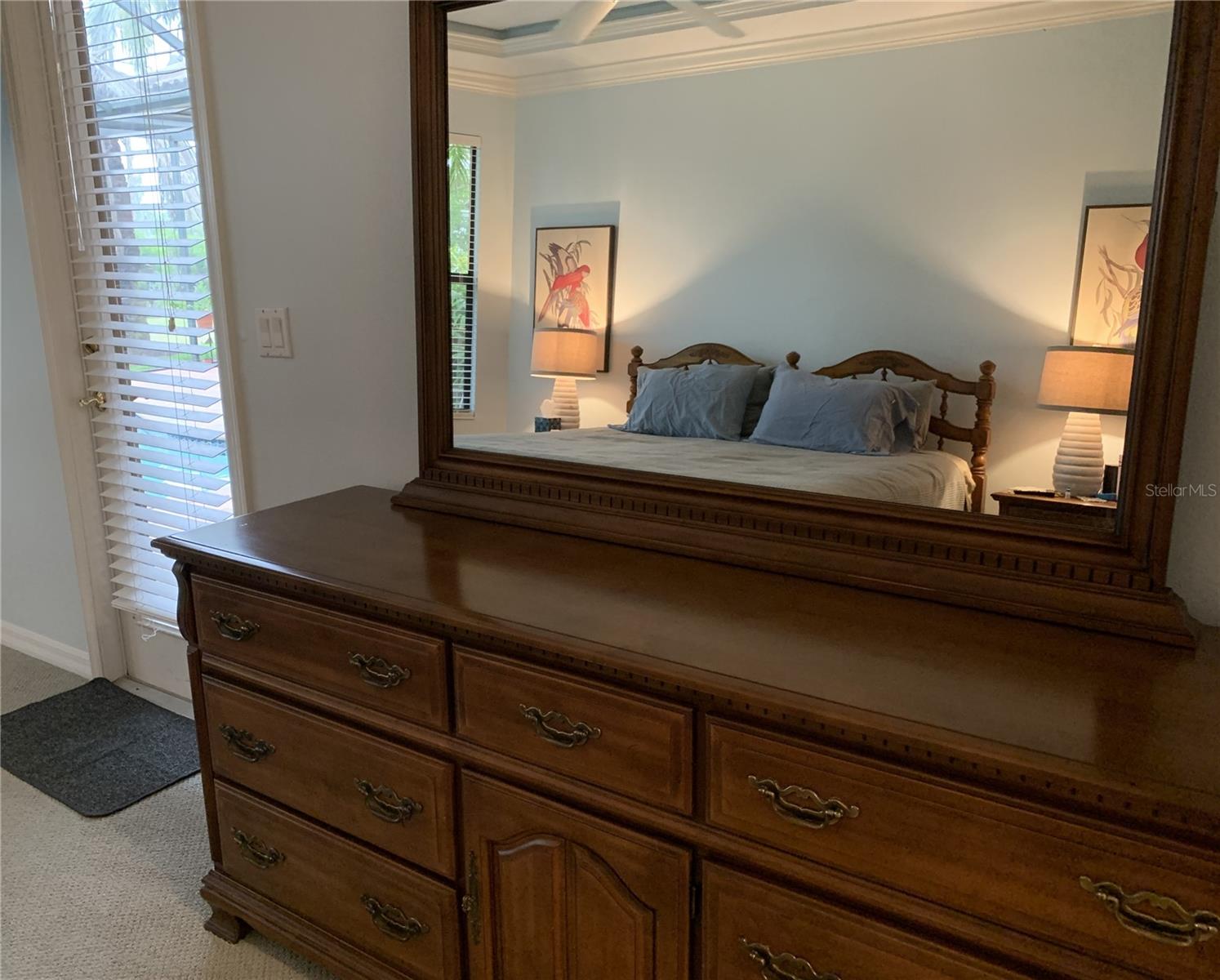 6828 HONEYSUCKLE TRL