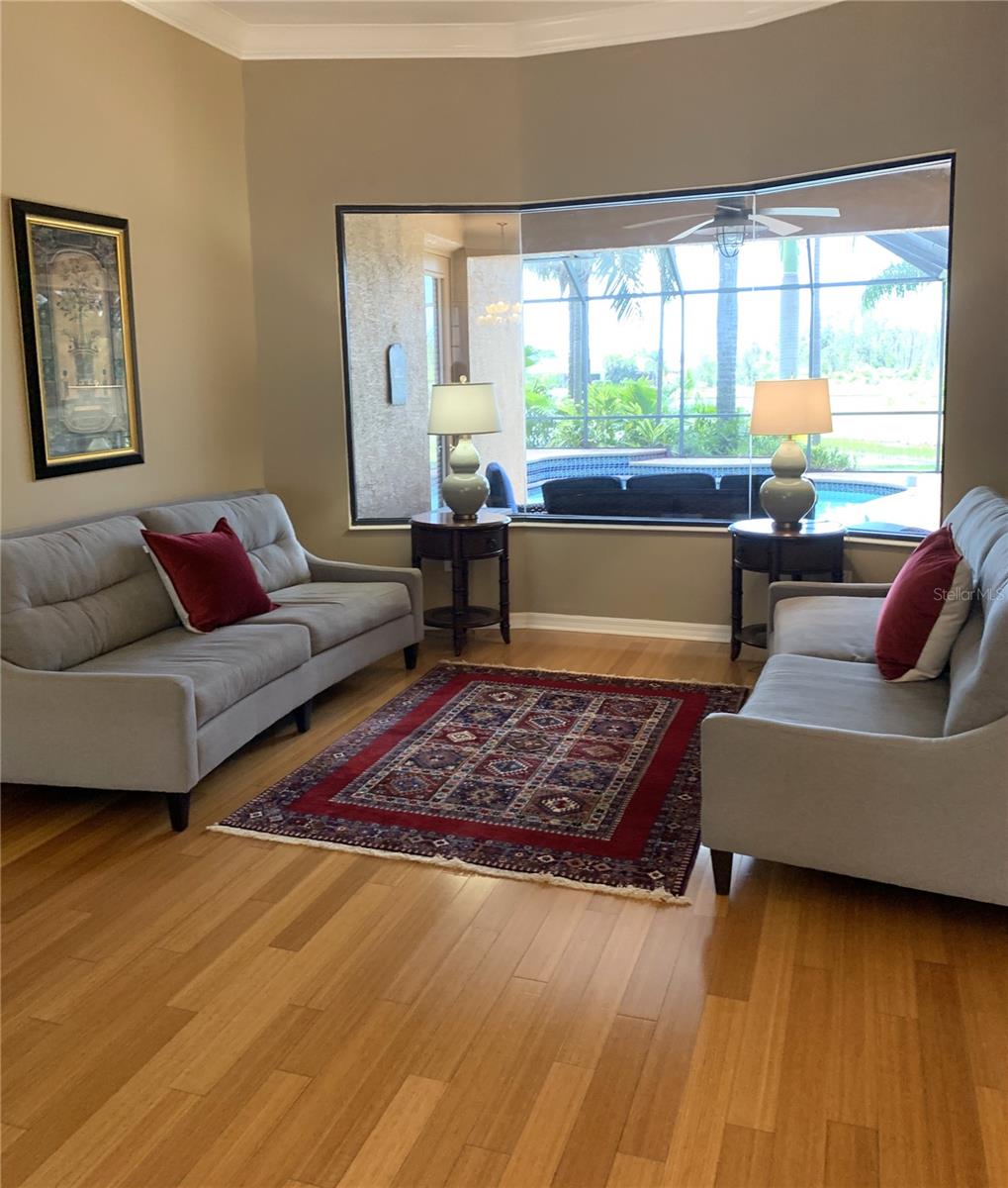 6828 HONEYSUCKLE TRL