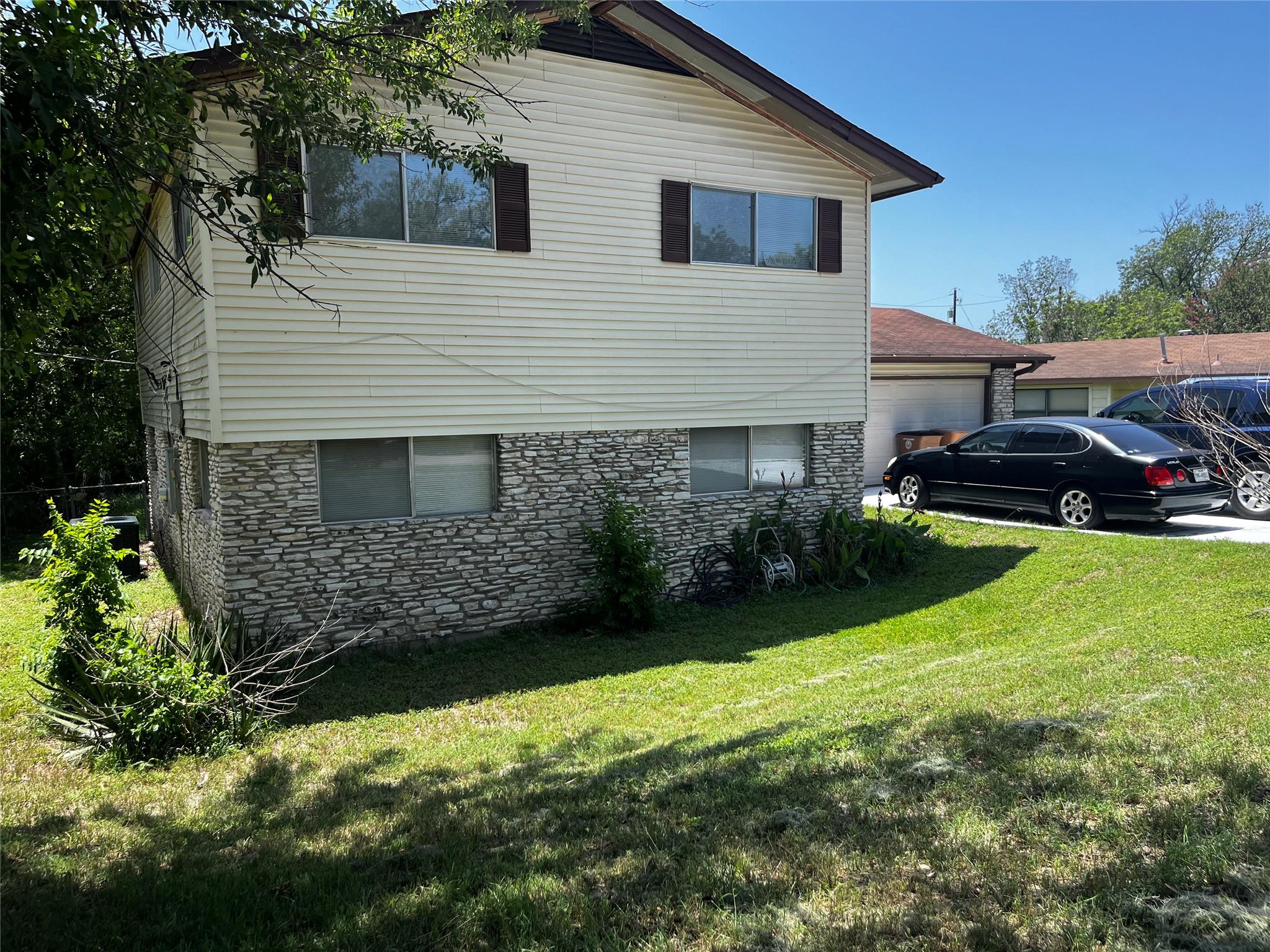 6005 Walnut Hills DR