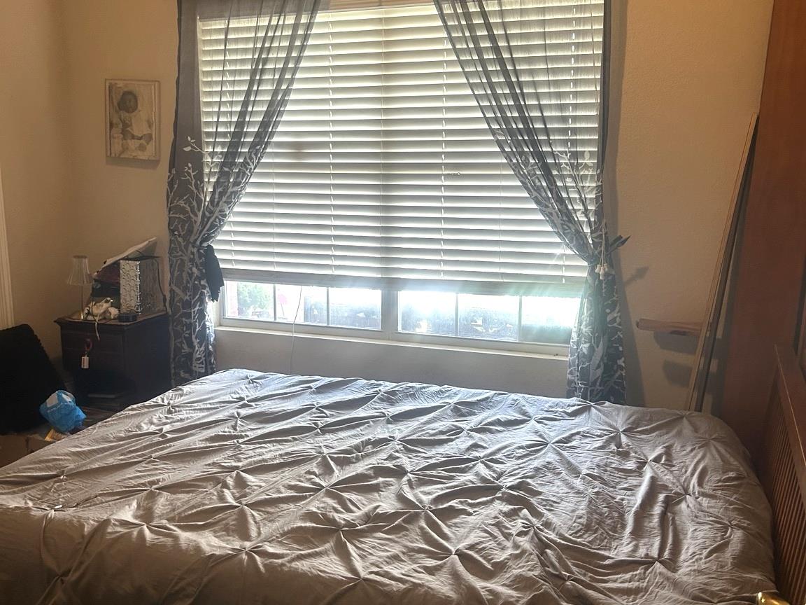 4703 Dorchester Heights LN