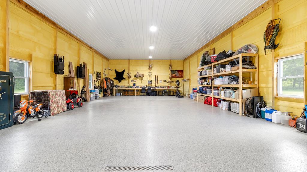 8423 Lower Lake Road