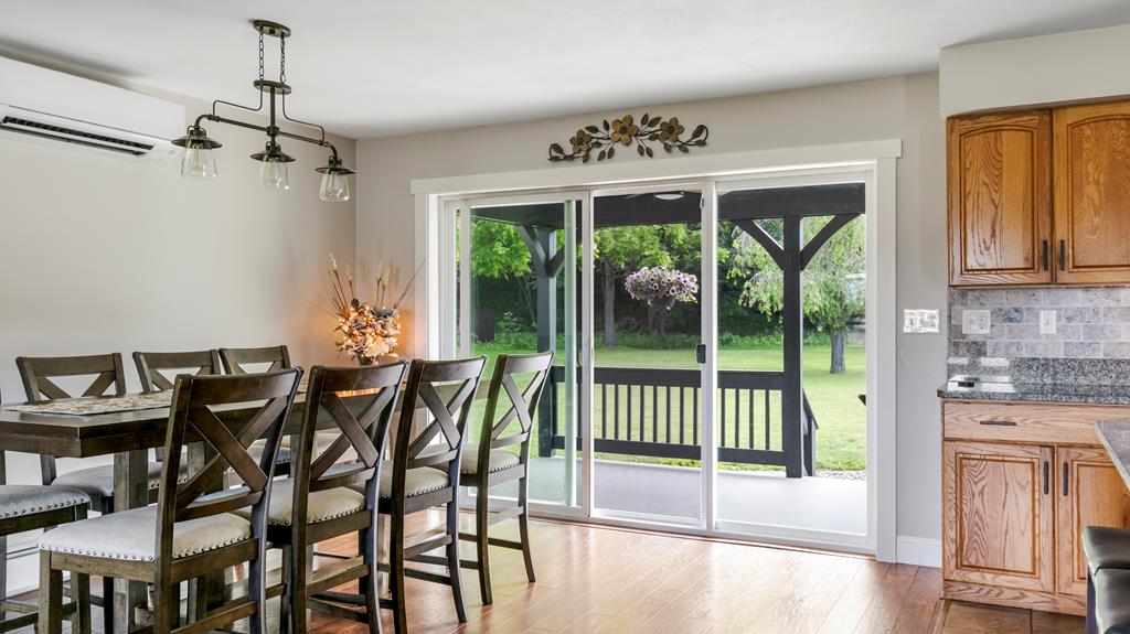 8423 Lower Lake Road