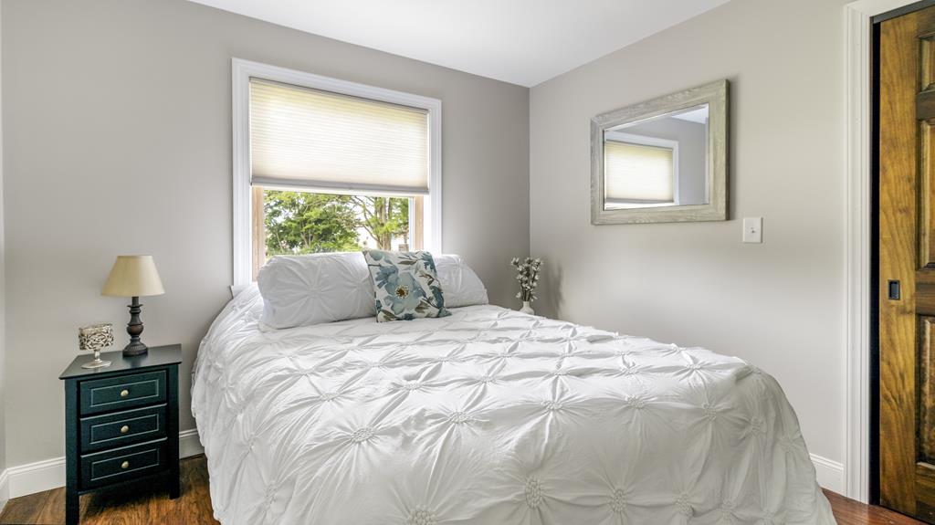 8423 Lower Lake Road