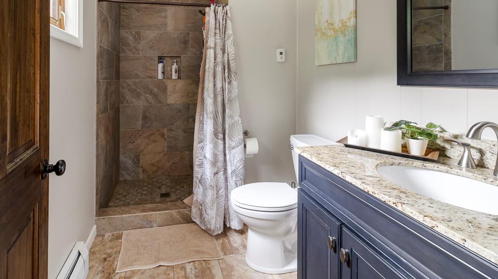 8423 Lower Lake Road