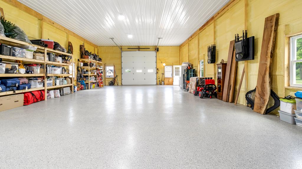 8423 Lower Lake Road