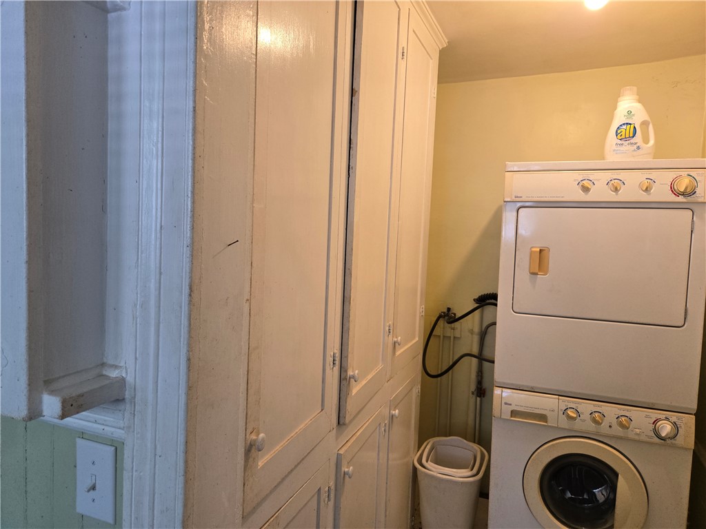 201 East South Street