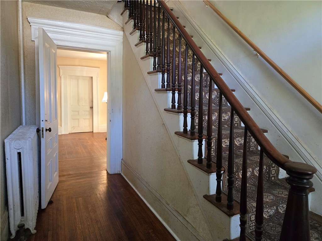 201 East South Street