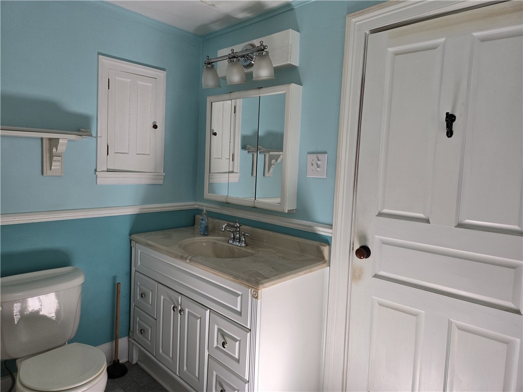 201 East South Street