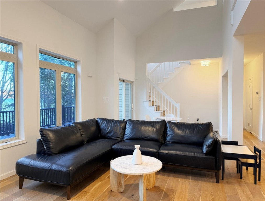 3809 Severne On Seneca