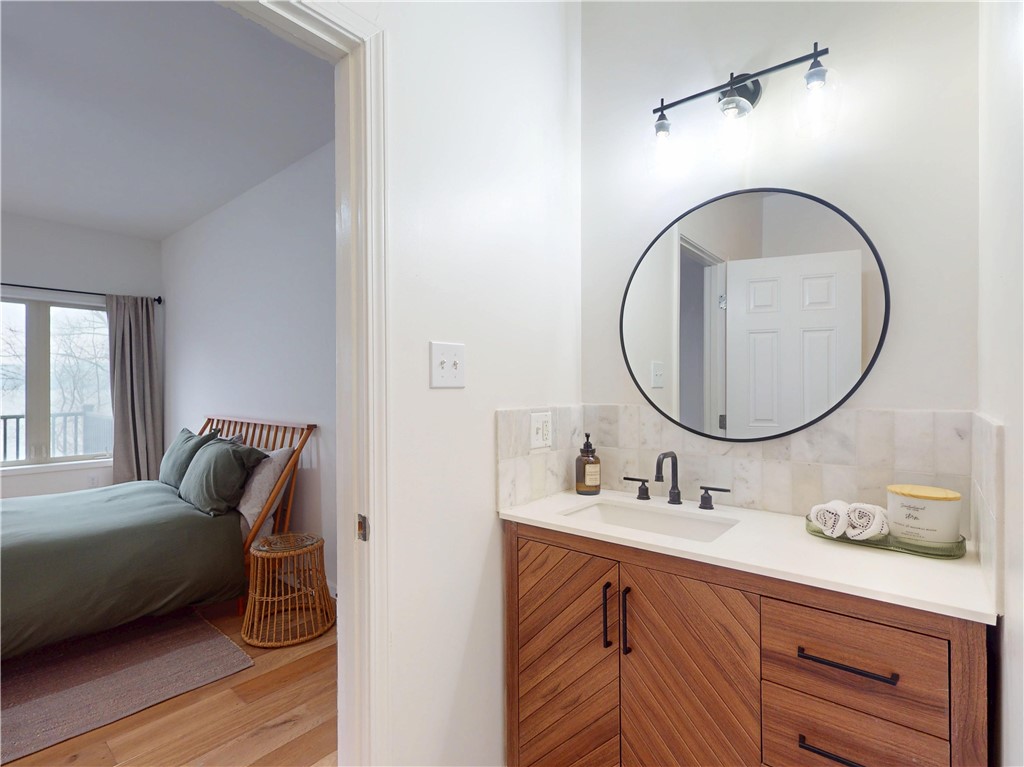 3809 Severne On Seneca