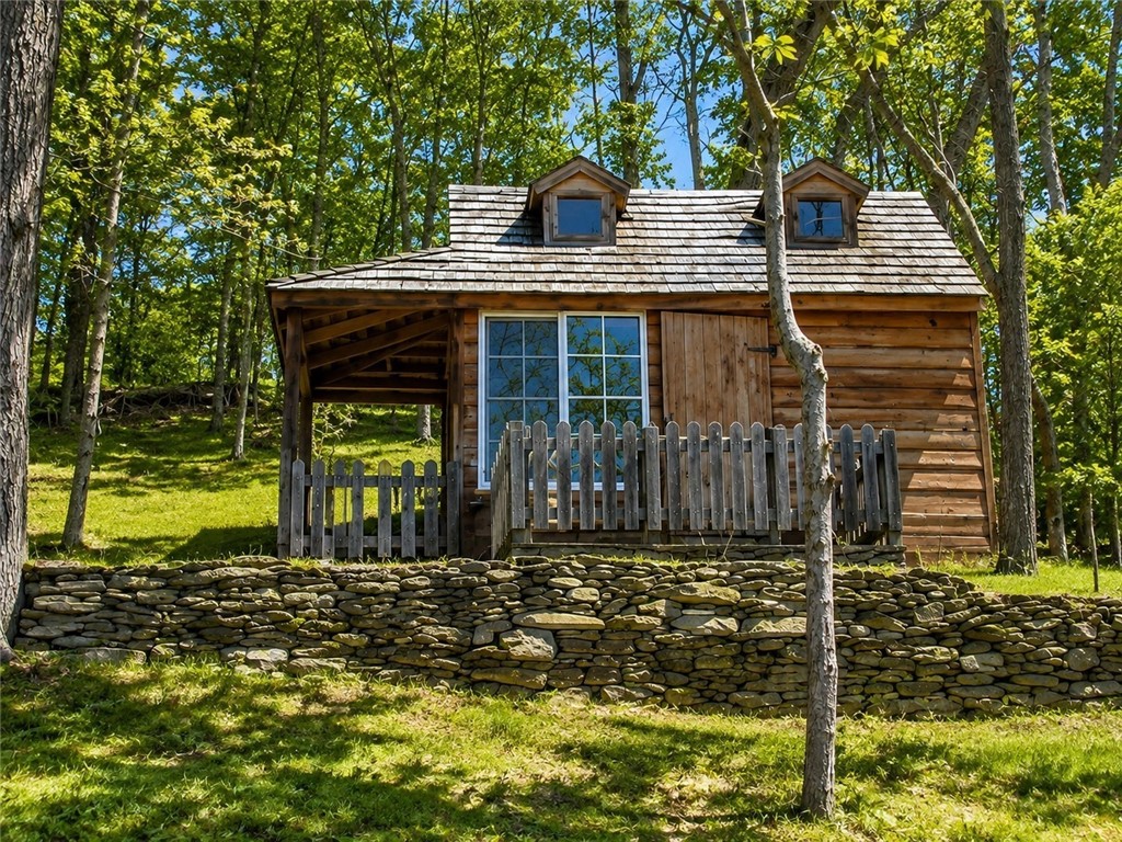4351 Cartmell Lane