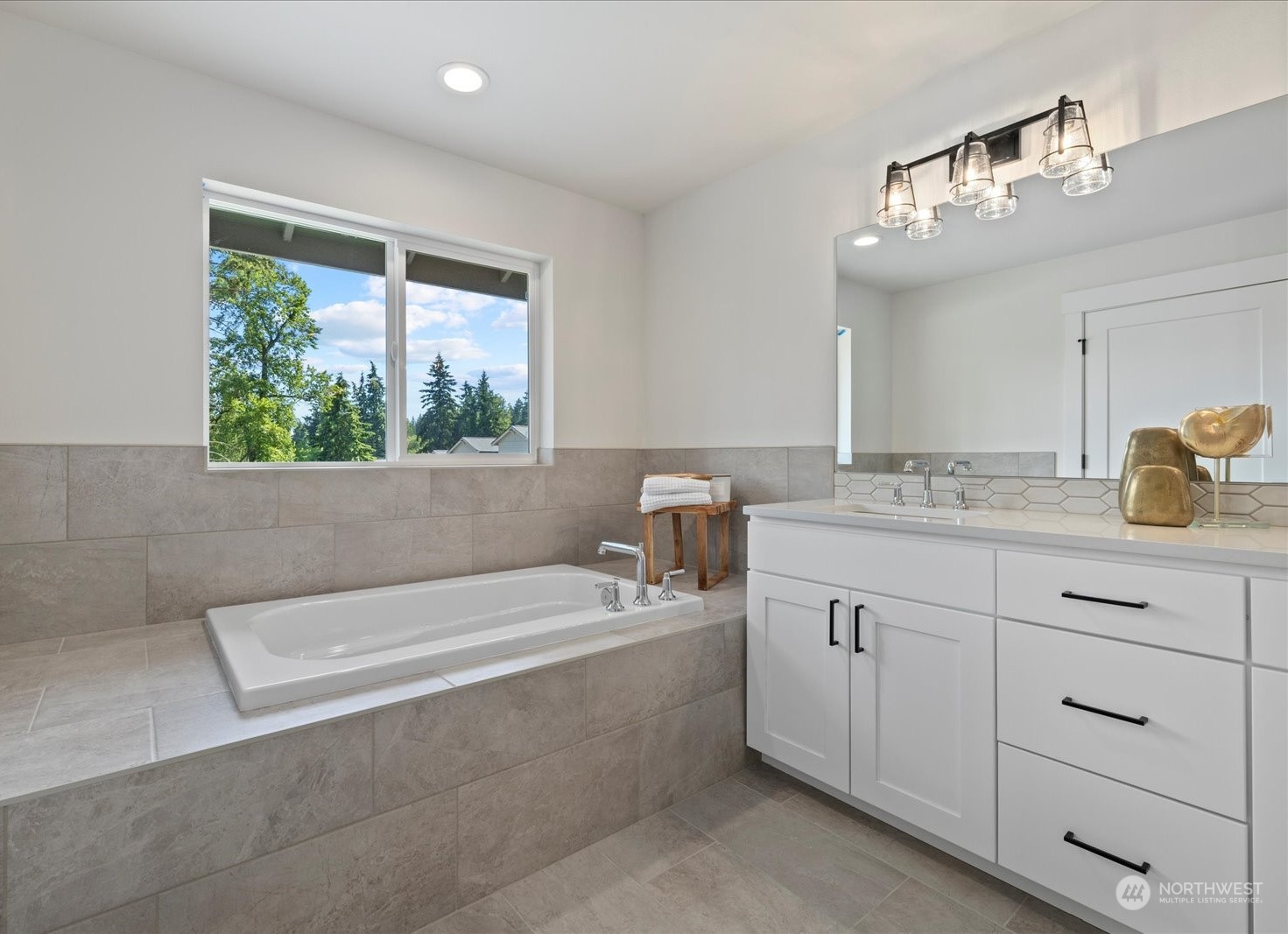 427 SW 366th Street