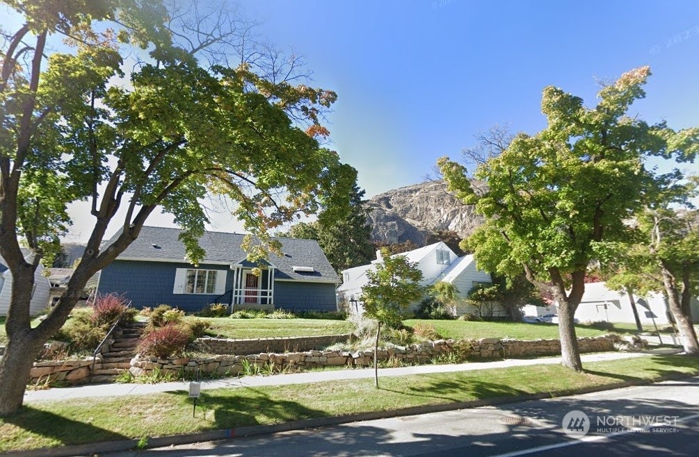 308 Columbia Avenue