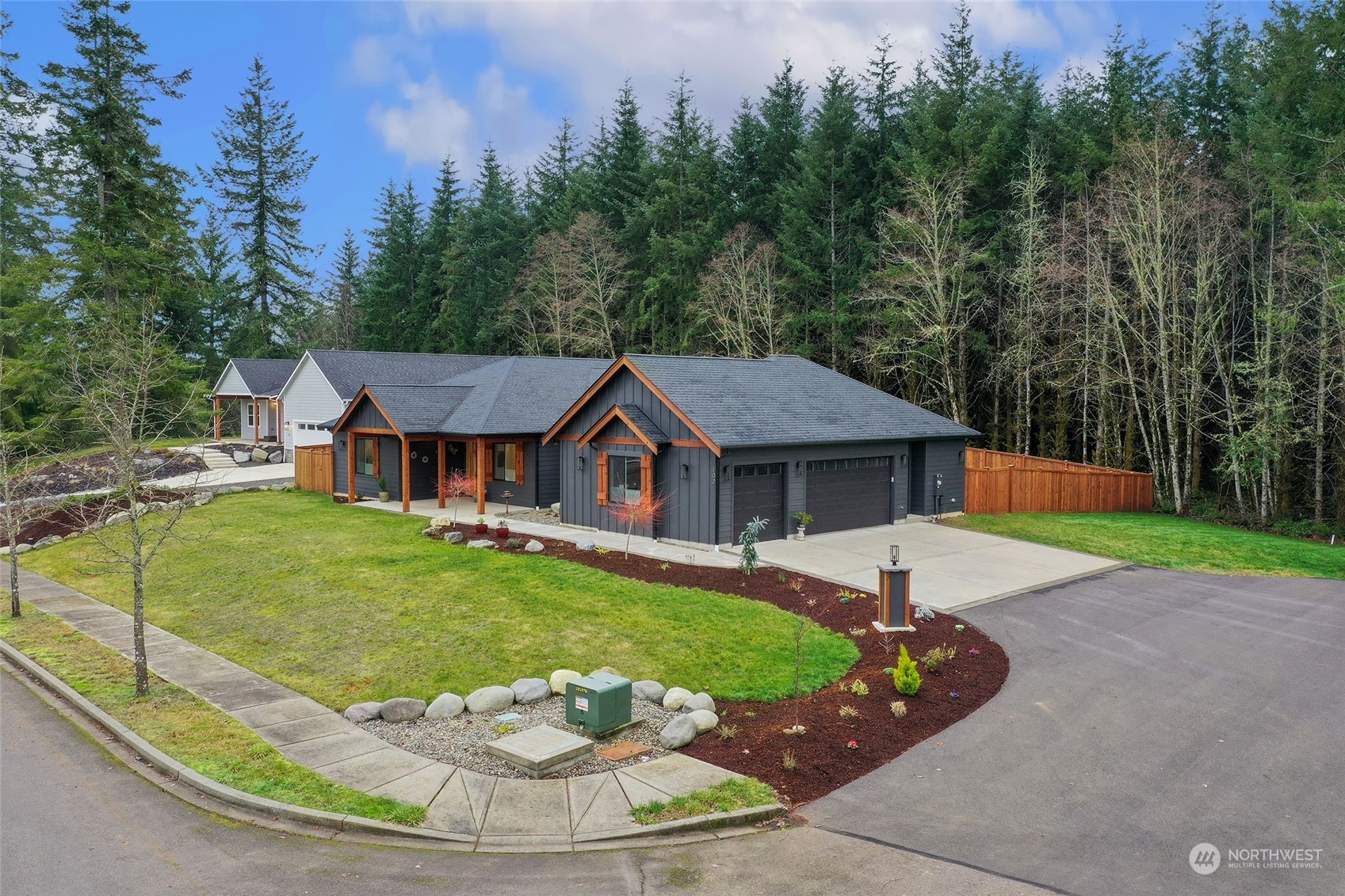 102 Sequoia Lane