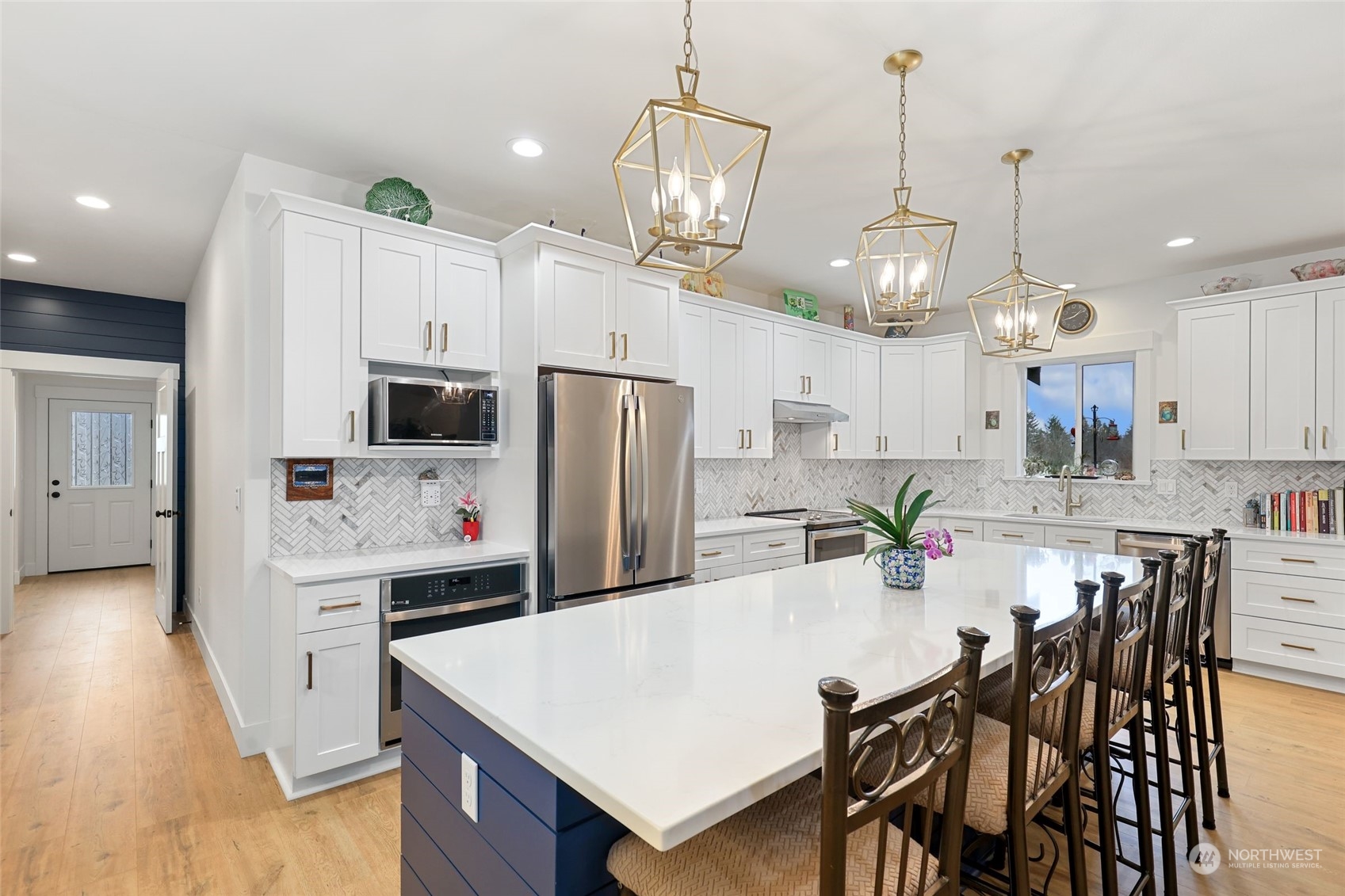 102 Sequoia Lane