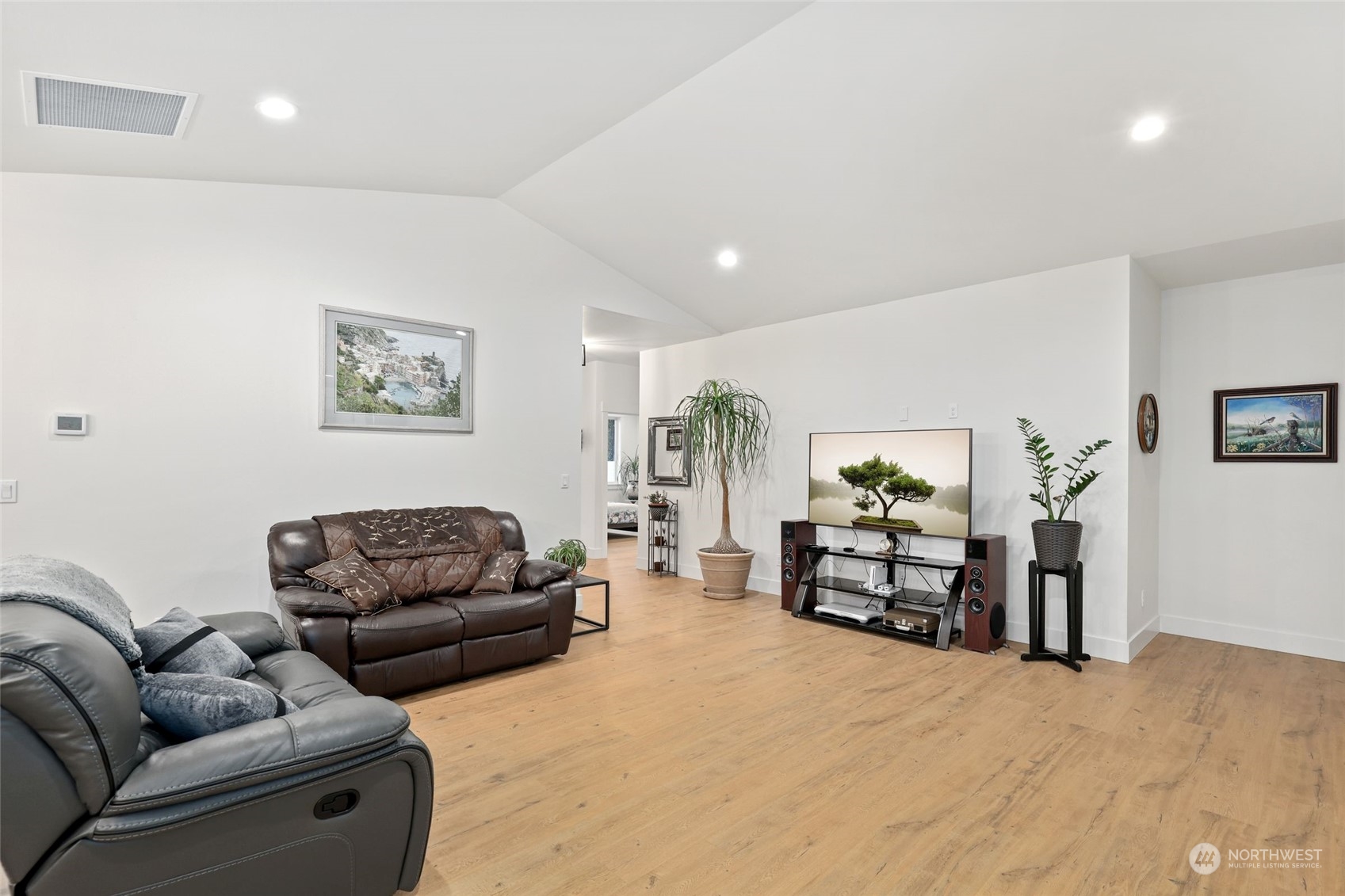 102 Sequoia Lane