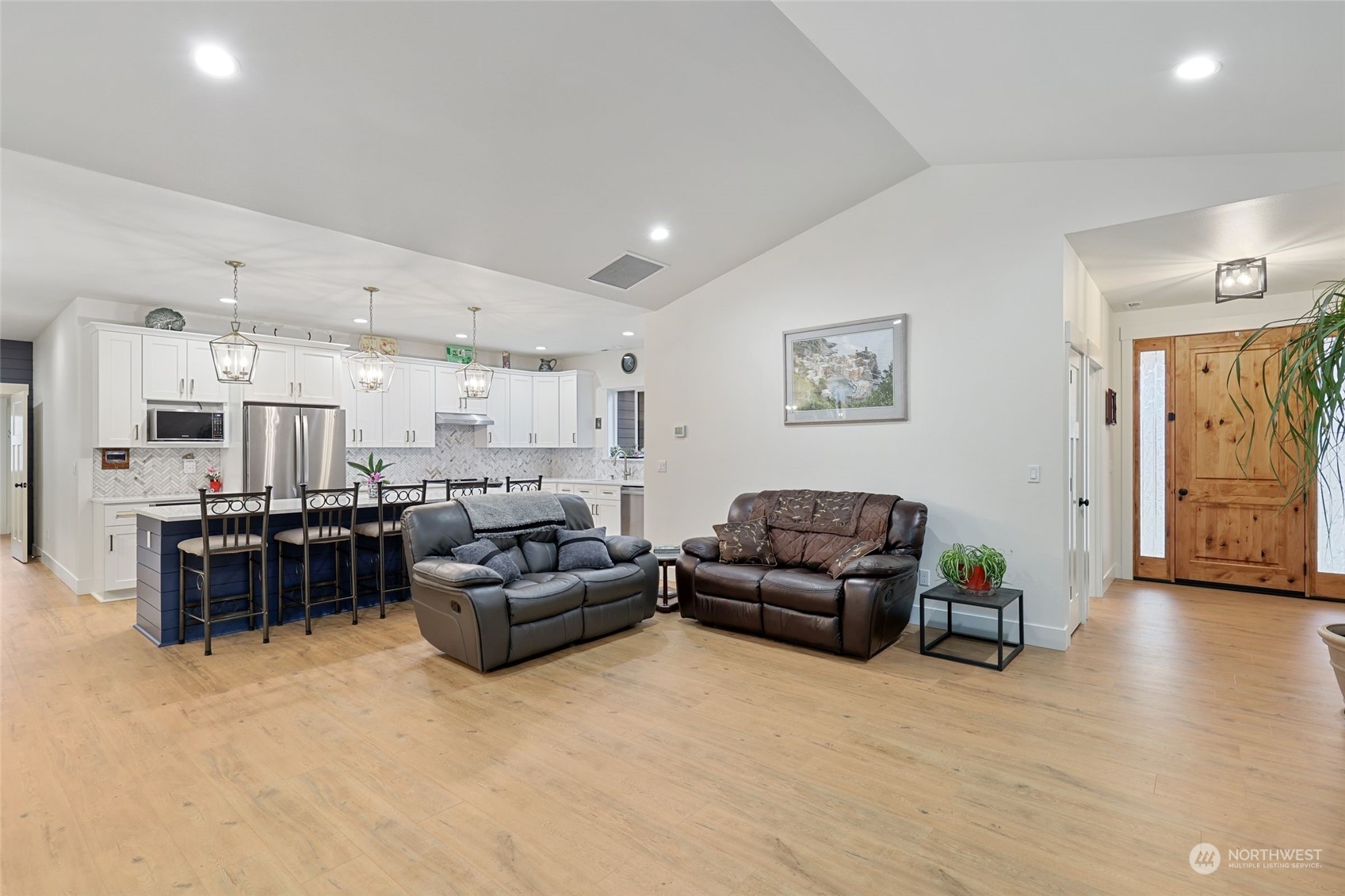 102 Sequoia Lane
