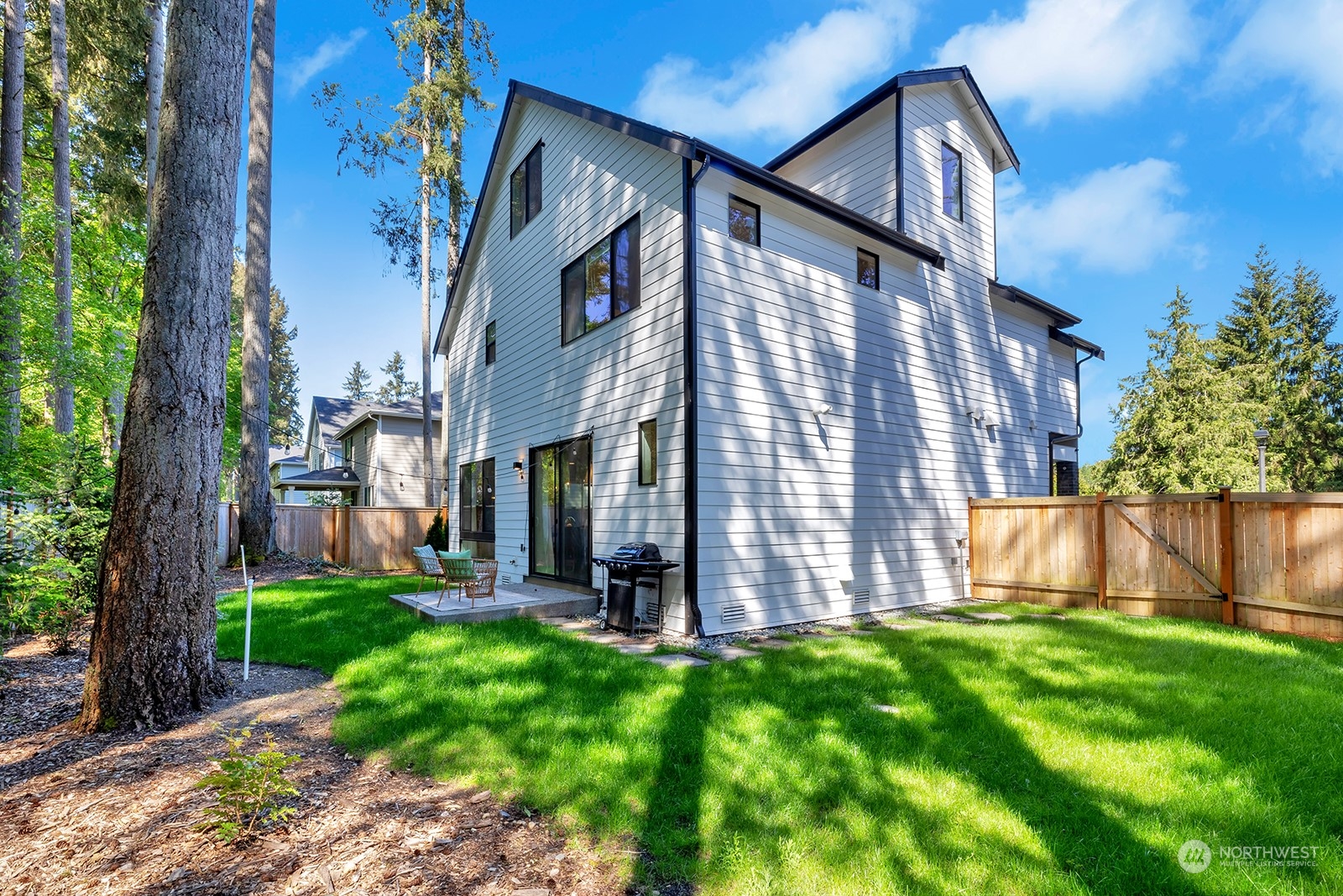 9611 186th Court NE