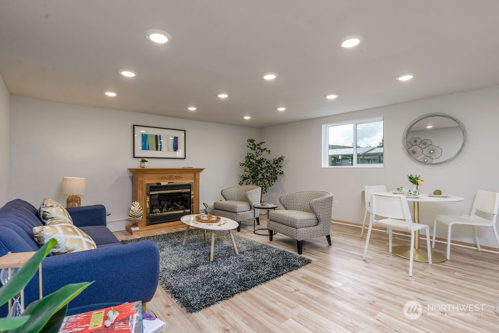 2111 N Pearl Street