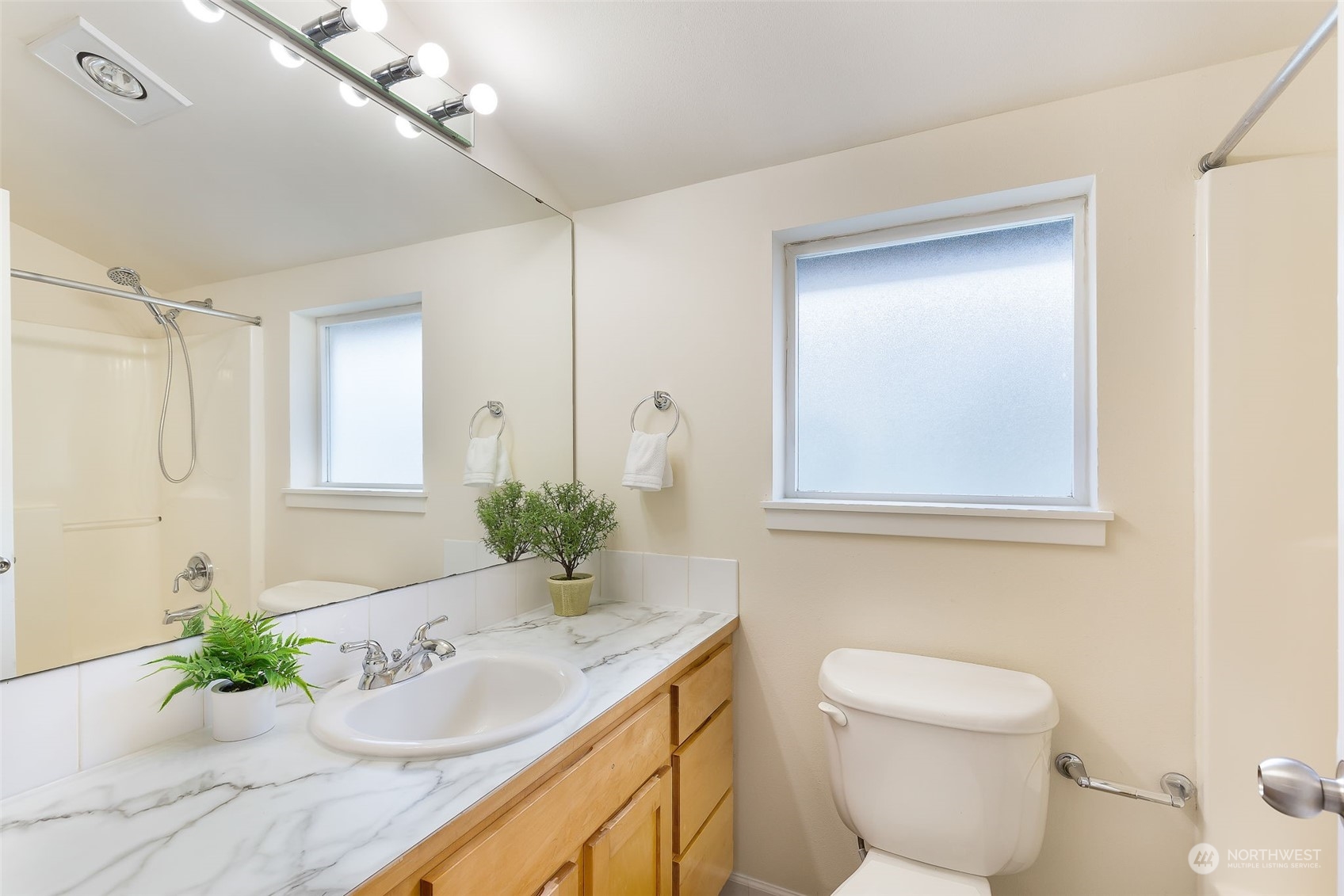 12326 14th Avenue NE Unit: B