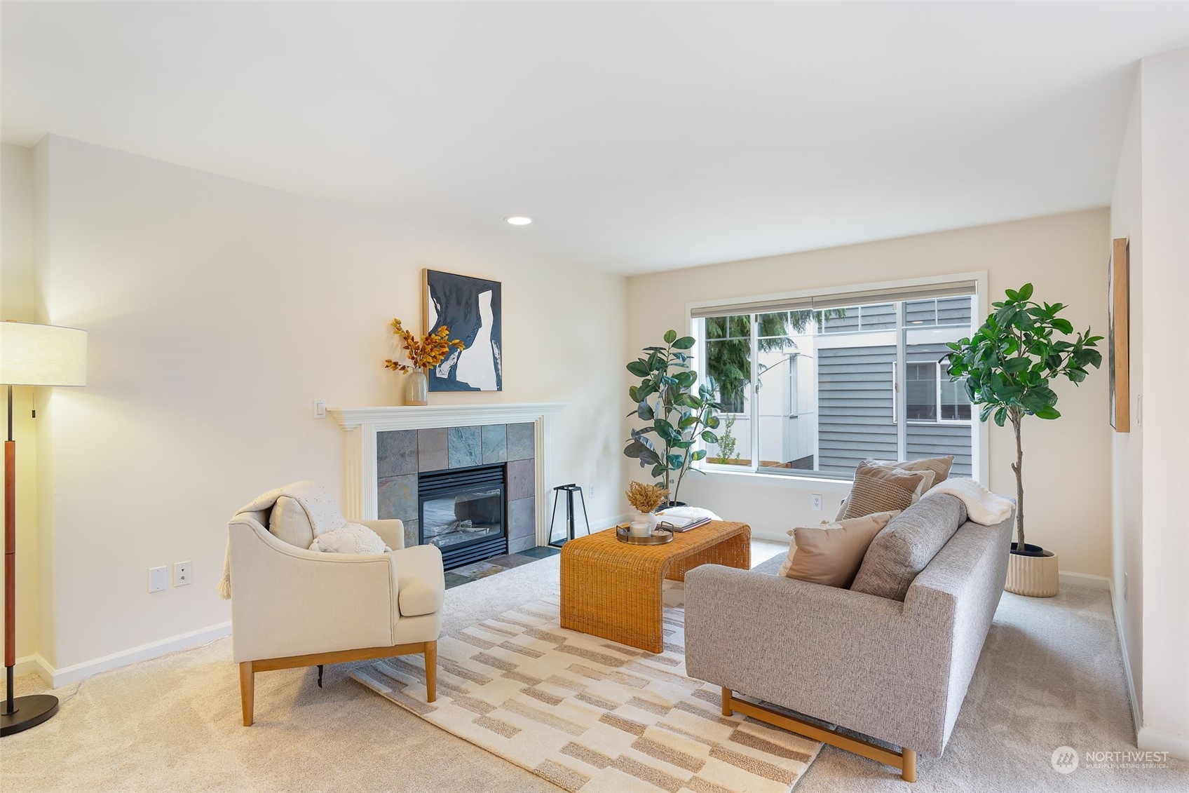 12326 14th Avenue NE Unit: B