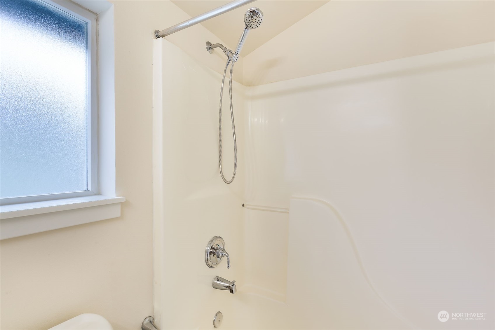 12326 14th Avenue NE Unit: B