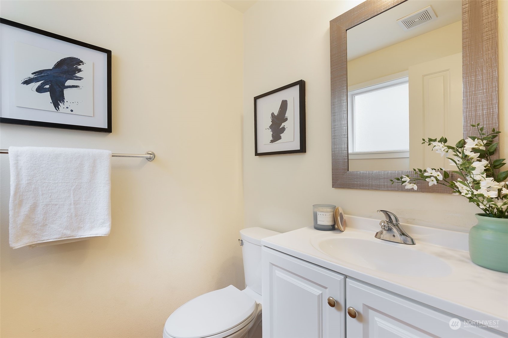 12326 14th Avenue NE Unit: B